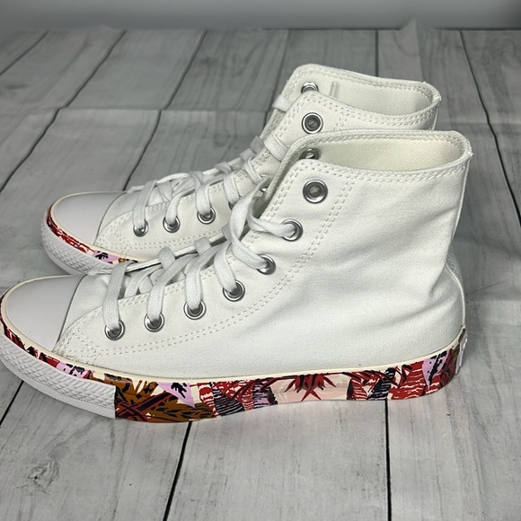 Converse Women’s Chuck Taylor All Star High Top  White/Multicolor Trim Size 7.5 - Picture 4 of 12
